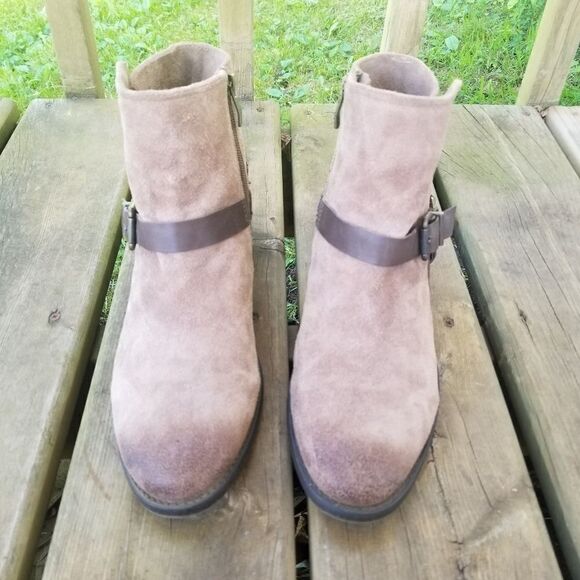 Vince Camuto Bodee Suede Leather Harness Booties Size Woman's 11 - Picture 2 of 10